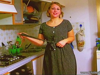 แม่บ้านเพิ่มเป็นเพื่อนสนิทจากปี 1950!