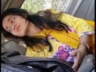 amante pakistano all'automobile abete BJ