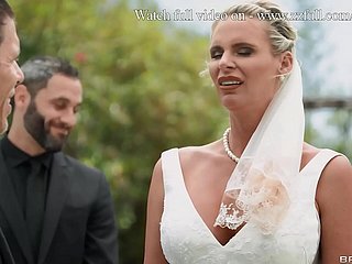 Bridezzilla: A Fuckfest tại đám cưới Phần 1 - Phoenix Marie, Instil D'Angelo / Brazzers / Stream Bustling từ
