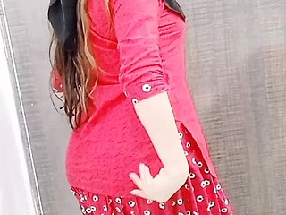 Housewife eliminando a Shalwar Kameez para su novio: Hindi