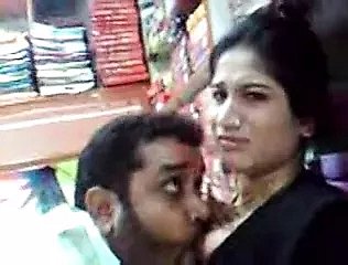 Succhiare il mercato dei tessuti pakistani