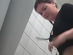 девушка с сексуальной задницей Pissing