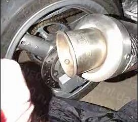 dabg0 meniduri ekzos motosikal Suzuki Soldier 650 S