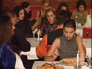 Ein Caff Orgie anent der Öffentlichkeit